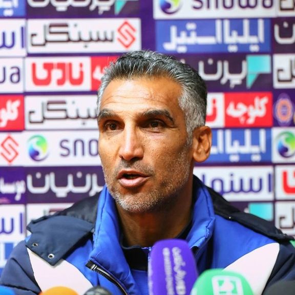 مهدی هاشمینسب: شاید حاشیههای استقلال یک جنگ زرگری برای صدرنشینی است