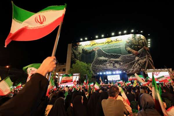 Opposition to US talks grows in Tehran as ceasefire deadline nears