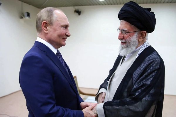 بعد أنباء متضاربة عن تعليقه.. موسكو تعلن توقيع الاتفاق الشامل مع إيران في المستقبل القريب