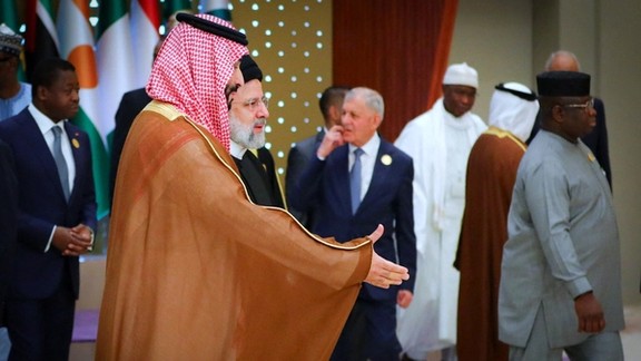 Saudi Crown Prince Mohammed bin Salman welcomes Iranian President Ebrahim Raisi during the Islamic summit in Riyadh, Saudi Arabia, November 11, 2023.