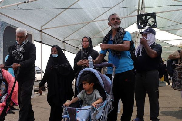 إنفاق المليارات على مراسم الأربعين دون طائل.. وفوضى تسود الحدود الإيرانية العراقية