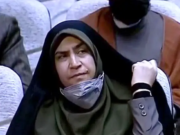 برلمانية إيرانية: إذا حسبت امرأة بأنها حرة في حجابها فهي مخطئة