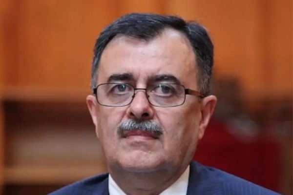 أمين عام حزب "كومله" لـ"إيران إنترناشيونال": توحيد المعارضة ضد النظام الإيراني أمر ضروري
