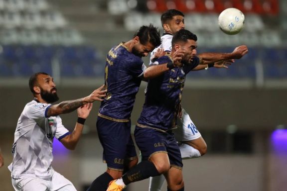 مچبند مشکی و شادی نکردن پس از گلها؛ همدردی بازیکنان استقلال و گلگهر با مردم