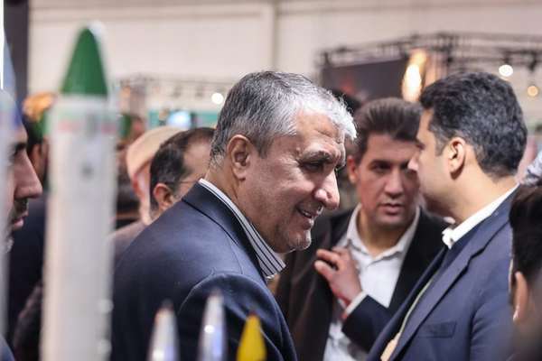 رئيس منظمة الطاقة الذرية الإيرانية يتحدى الغرب ويتعهد بعدم تقييد التكنولوجيا النووية