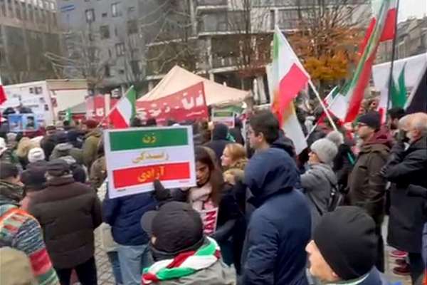 مظاهرات في عشرات المدن حول العالم تضامنا مع الانتفاضة الشعبية في إيران