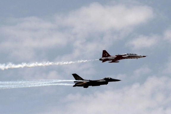 ادامه حملات هوایی ترکیه به مواضع پکک که مسئولیت حمله در آنکارا را پذیرفت