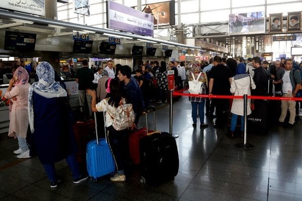 برلماني إيراني: الكثير من المواطنين يعرضون منازلهم للبيع ويسعون للهجرة