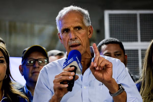 نامزد مورد حمایت ترامپ پس از هفتهها تاخیر، پیروز انتخابات ریاستجمهوری هندوراس اعلام شد