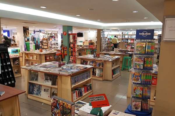 Prominent Iranian Bookstore Shut Down Over Customers’ Hijab