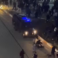 در سرکوب وحشیانه مردم، خودروی زرهی معترضان را در اردبیل زیر گرفت