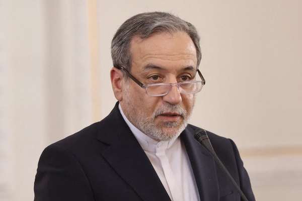 عراقچی: با فرانسه «گفتوگو» کردم، با اروپا «مذاکره» نداریم