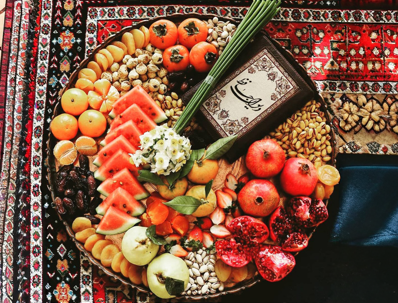 آن‌سوی سکه فقر؛ از اجاره سینی یلدا برای عروس تا گرو گذاشتن انگشتر برای جشن مدرسه