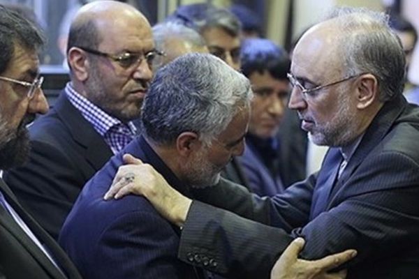 وزير الخارجية الإيراني الأسبق: تعيين السفراء في بعض الدول كان يتم بعد التنسيق مع سليماني