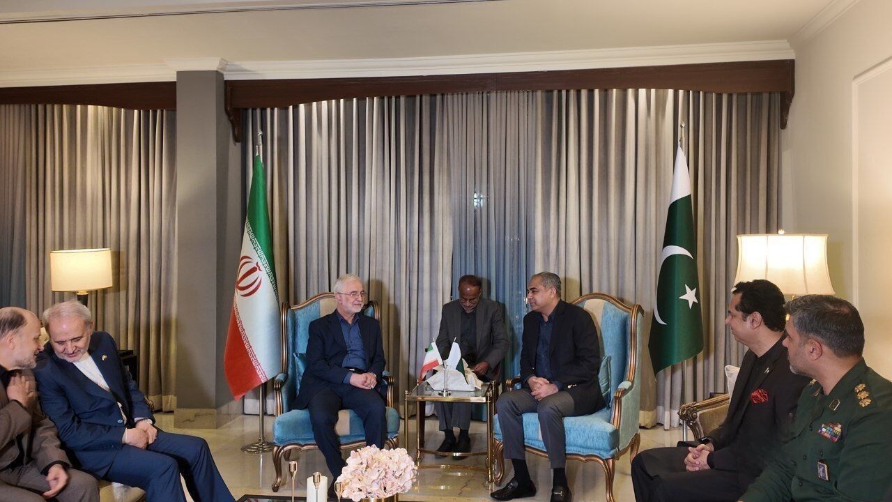 Qatar, Pakistan push Iran-US diplomacy as war escalates