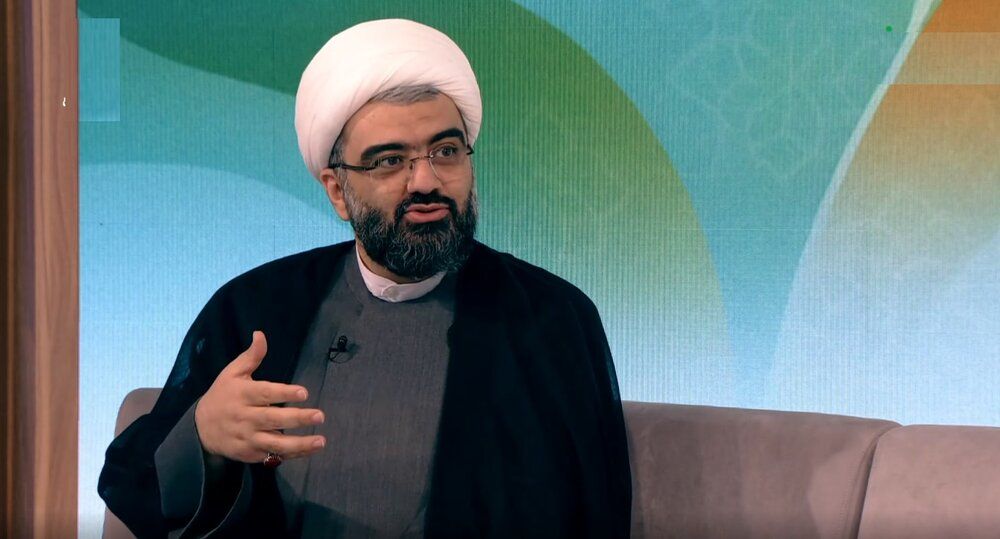 معاون نماینده خامنه‌ای در دانشگاه‌ها: هر طلاق برای کشور ۵۰۰ میلیون تومان هزینه دارد