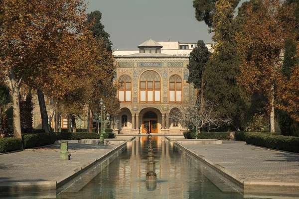 با وجود دستور توقف، ساختوساز دو پروژه در حریم کاخ گلستان دوباره آغاز شد