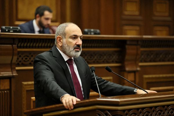 Iran’s Neighbor Armenia Shuns Russian Bloc, Explores New Alliances
