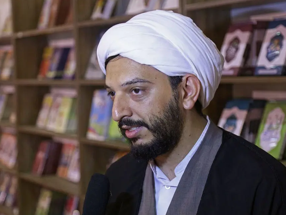 رجل دين إيراني: روجنا للحجاب بشكل غير مباشر في لعبة موبايل