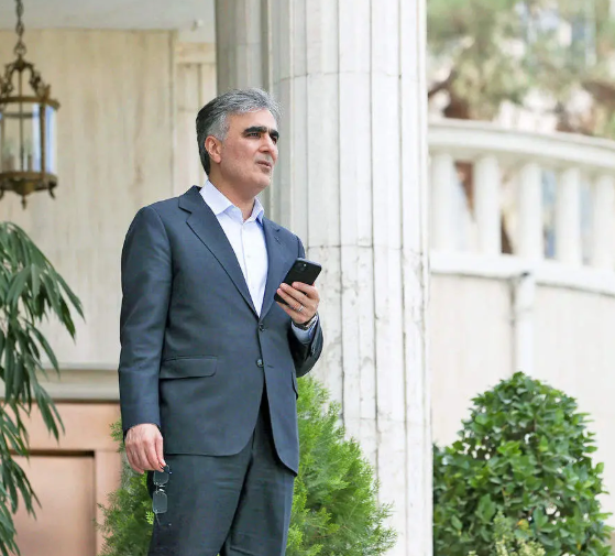 معاون اطلاع‌رسانی پزشکیان: رییس‌کل بانک مرکزی استعفا داده و ممکن است پزشکیان موافقت کند