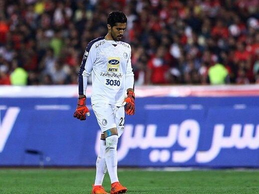 کاپیتان استقلال از هواداران خداحافظی کرد