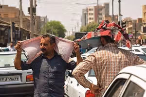 تعطیلی در ۲۸ استان ایران؛ کمبود برق و آب در گرمای بیسابقه کشور را فلج کرده است