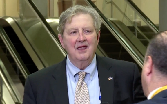 سناتور جان کندی: دولت بایدن برای توقف ایران و روسیه، به جز تحریم برنامه دیگری ندارد