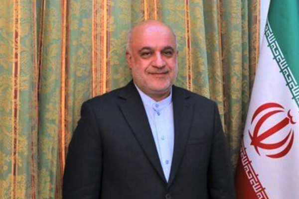 السفارة الإيرانية في بيروت تنفي خبر نيويورك تايمز حول فقدان سفير طهران بصره نتيجة الانفجار