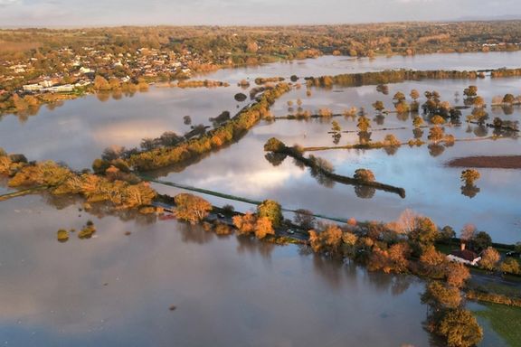 طوفان شدید در غرب اروپا؛ قطع شدن برق صدها خانه در فرانسه