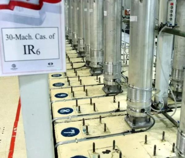 "بلومبرغ": "تخصيب اليورانيوم القريب من صنع الأسلحة" محور تقرير الوكالة الذرية حول إيران 