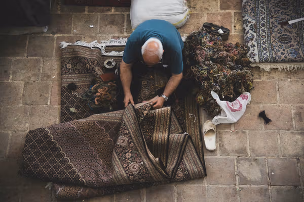 فروپاشی صنعت فرش دستباف ایران زیر فشار تحریمها و سیاستهای ارزی جمهوری اسلامی