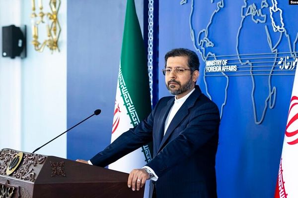 "الخارجية" الإيرانية: العقوبات الأميركية الجديدة استمرار لسياسات ترامب