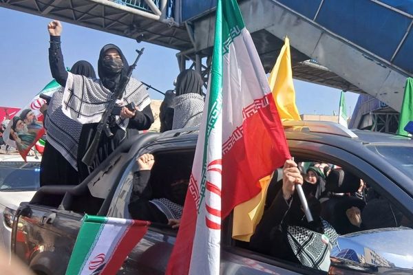 الحرس الثوري الإيراني: مستعدون للحرب وسندخل أرامكو والفجيرة للصراع