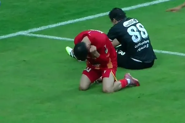 ترس جمهوری اسلامی از حضور هواداران در استادیوم؛ پرسپولیس به فولاد باخت