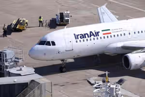 Iranian airlines continue foreign flights after US sanctions deadline - Bloomberg