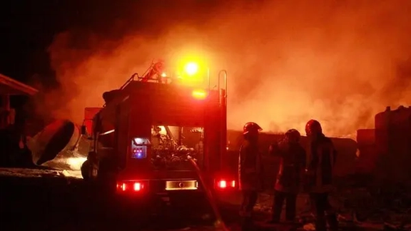 استانداری اصفهان: رعایت نکردن ایمنی علت انفجار در سوله تولید مواد آتشزا بوده است