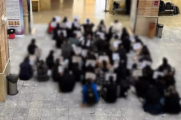 اعتراضات دانشجویی در چند دانشگاه ایران با شعار «جاوید شاه» ادامه دارد