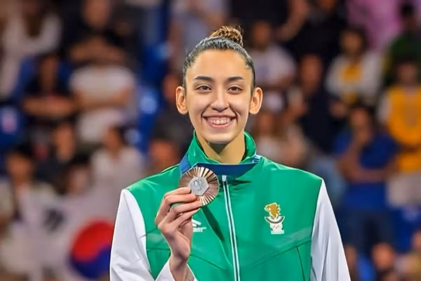 کیمیا علیزاده: همه آمدند، ایران آمد، دم ایران و ایرانی گرم