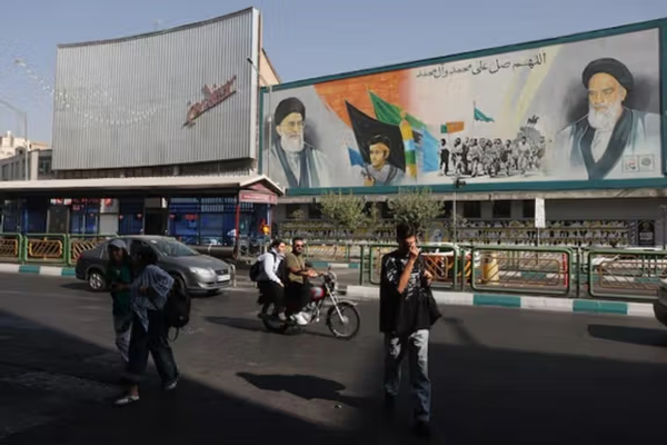 رویداد۲۴ بر پایه یک نظرسنجی محرمانه از نارضایتی ۹۲ درصدی مردم از وضعیت کشور خبر داد