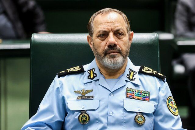 وزیران دفاع جمهوری اسلامی و روسیه درباره تقویت همکاری دوجانبه گفت‌وگو کردند