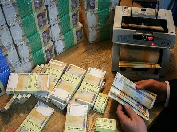 نماینده شاهینشهر: برخی بانکها حاضرند با سود ۳۷ درصدی به هر میزان به مردم وام بدهند