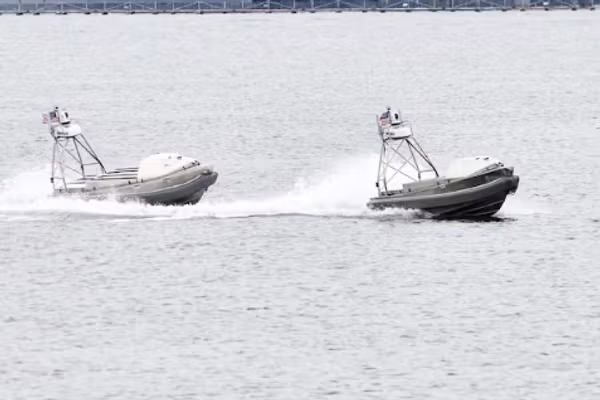 نشنال اینترست: آمریکا در جنگ کنونی از شناور شناسایی خودکار جیایآرسی استفاده میکند