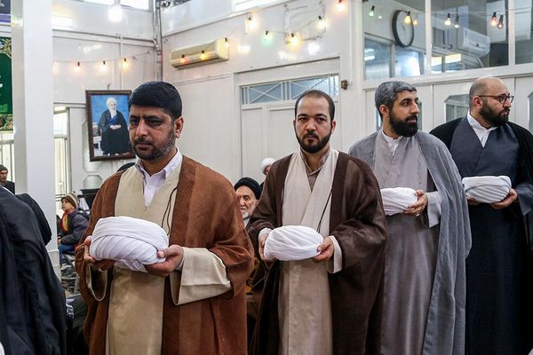 انطلاق الدراسة بـ "الحوزات الدينية" في إيران.. كم عدد رجال الدّين وماذا عن طرق التعليم؟