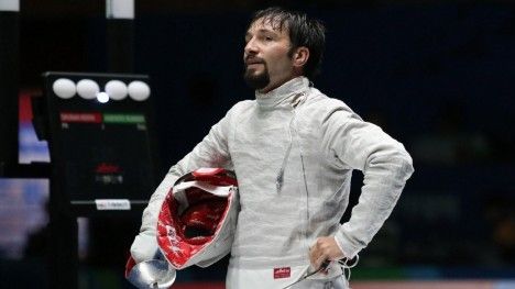 خداحافظی کاپیتان از تیم ملی شمشیربازی در حمایت از مردم معترض ایران