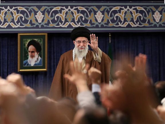 دفاع رهبر جمهوری اسلامی از نهادهای امنیتی با وجود ناکارآمدی در انفجارهای کرمان