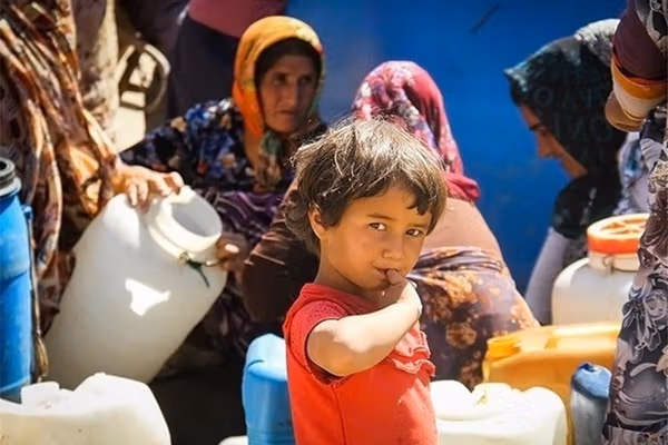 أمطار نادرة وسدود فارغة وحرارة مرتفعة.. أزمة المياه تتفاقم في إيران