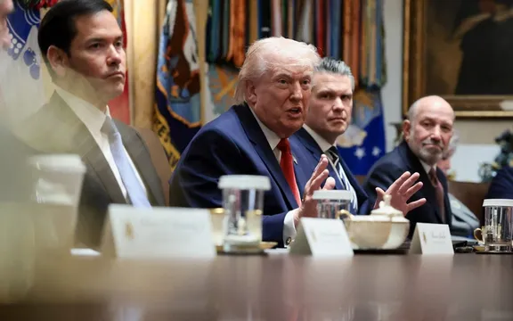 ترامپ با تمدید ضربالاجل حمله به نیروگاهها تا ۱۰ روز دیگر: مذاکرات بسیار خوب پیش میرود