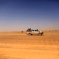 بعد تقارير عن علاقة طهران والبوليساريو.. لندن تراقب "أنشطة إيران" في الصحراء المغربية