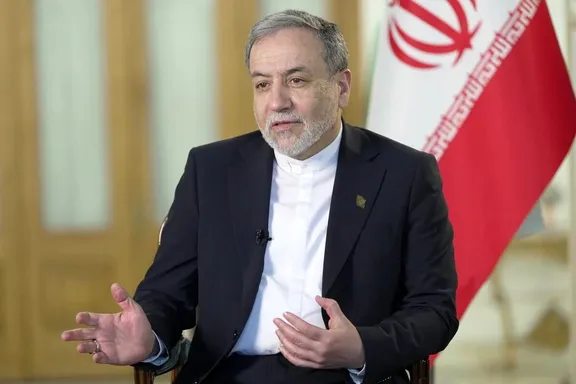 عراقچی در آستانه پرتاب سه ماهواره: ماهوارههای جمهوری اسلامی ماموریت علمی دارند