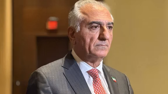 شاهزاده رضا پهلوی: مسئولیت تحریمها و تبعات آن با خامنهای است